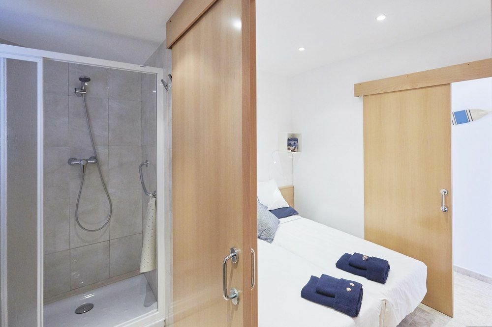 Апартаменты Casa Petit Bateau Be My Guest Кастельдефельс Экстерьер фото